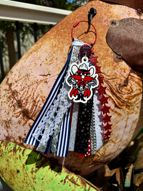 Greenwood Outlaws Bag Tag